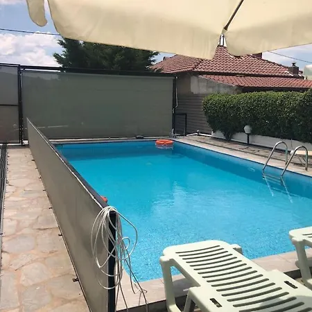 La Maisonnette Katerina Holiday home